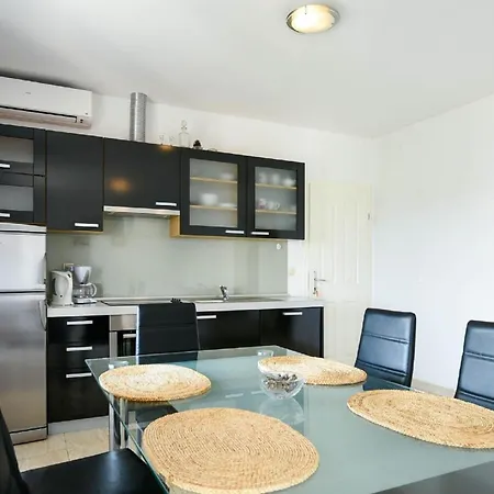 Ferienwohnung Fuer 5 Personen 1 Kind Ca 75 Qm In Stankovic Bei Orebic, Dalmatien Sueddalmatien