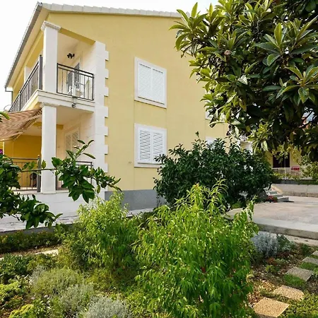 Ferienwohnung Fuer 5 Personen 1 Kind Ca 75 Qm In Stankovic Bei Orebic, Dalmatien Sueddalmatien Apartment Orebić