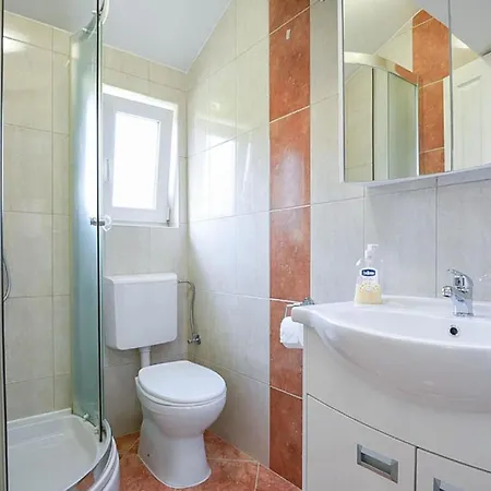 Ferienwohnung Fuer 5 Personen 1 Kind Ca 75 Qm In Stankovic Bei Orebic, Dalmatien Sueddalmatien Daire